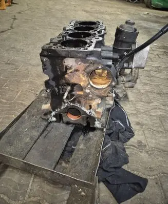 Volkswagen Caddy Engine block CAY