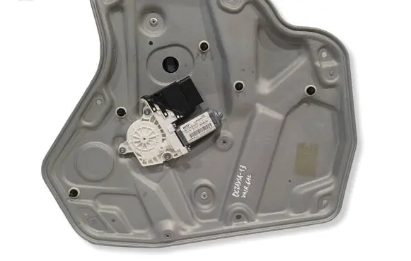 Skoda Octavia Mk2 (1Z) Sliding door window regulator with motor 117781G