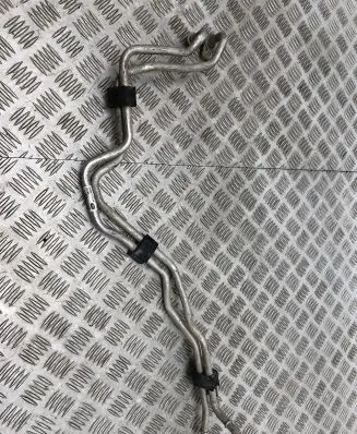 Coolant pipe/hose