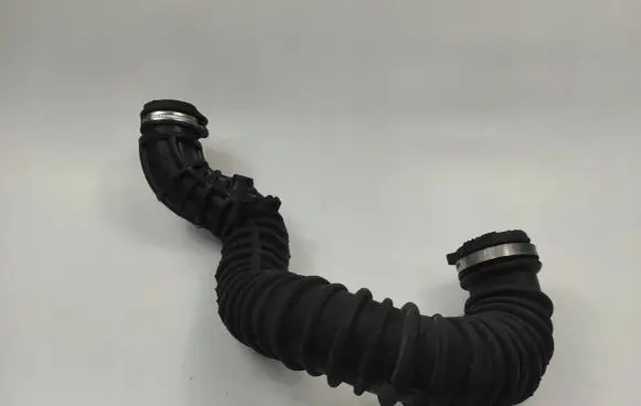 Renault Trafic I Intercooler hose/pipe 8200607746