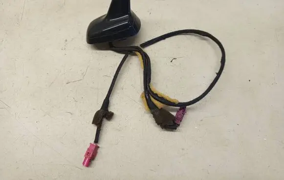 Volkswagen Phaeton Aerial GPS antenna 3D0035507M