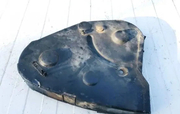 Volkswagen PASSAT B4 Timing belt guard (cover)
