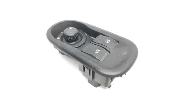 Nissan NV400 Electric window control switch 8200637840