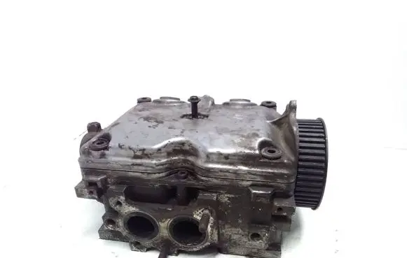 Subaru Forester SF Engine head 