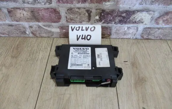 Volvo V40 Trunk lid opening control unit 32214274VOLVOV40II