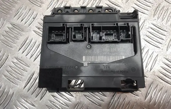 Volkswagen PASSAT B7 Comfort/convenience module 3AA959433