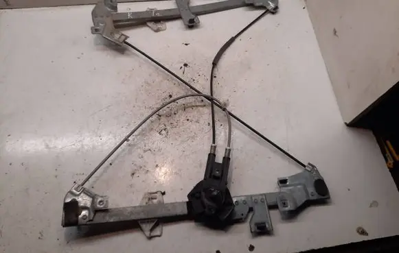 Peugeot Partner Front door manual window regulator 