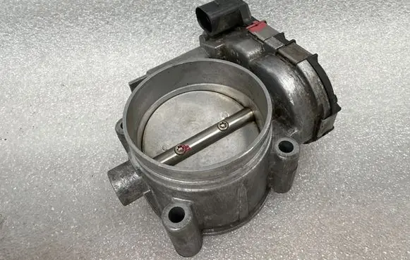 Audi A8 S8 D2 4D Throttle valve 078133062 0280750003