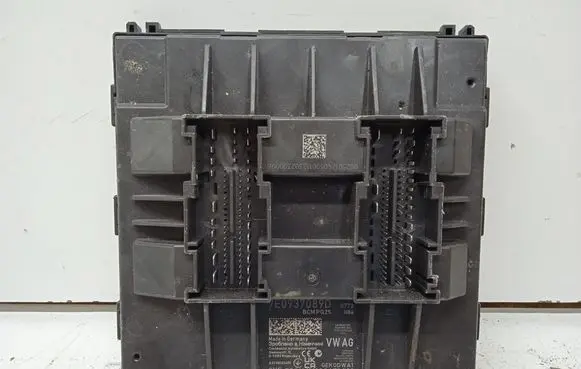 Volkswagen Amarok II Central body control module 7E0937089D