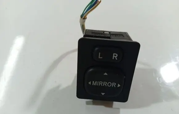 Toyota Auris 150 Wing mirror switch 769746C