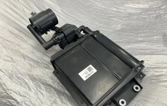 Volvo V60 Active carbon filter fuel vapour canister 31478242 23220015