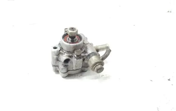 Mitsubishi L200 Power steering pump 2Y19A243