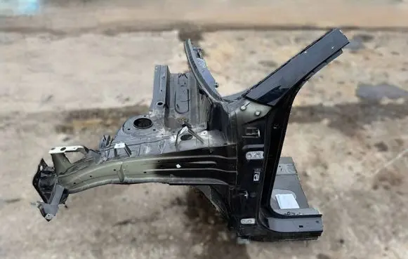 Front quarter panel