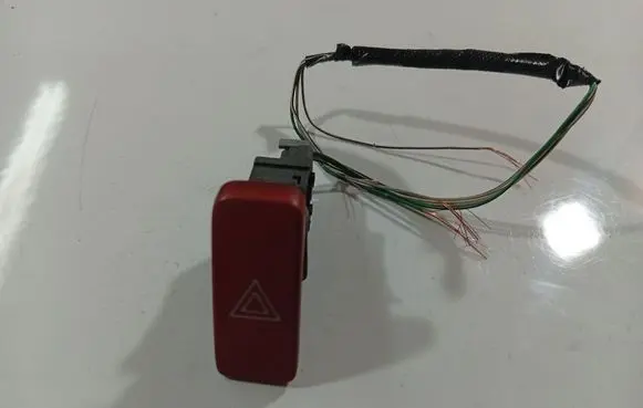 Toyota Auris 150 Hazard light switch 1542V72 154-2V72
