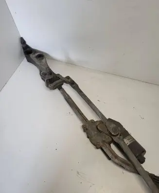 BMW 5 E60 E61 Front wiper linkage and motor 6934279