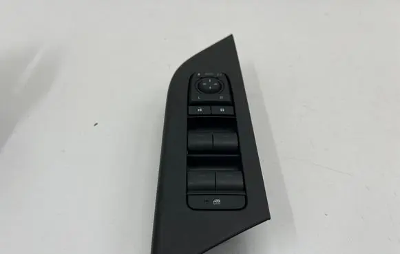 Toyota C-HR II Electric window control switch 8404047100 74231F4200