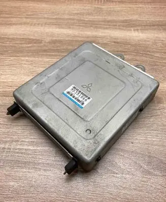Mitsubishi Carisma Engine control unit/module ECU MD351866 E2T68374
