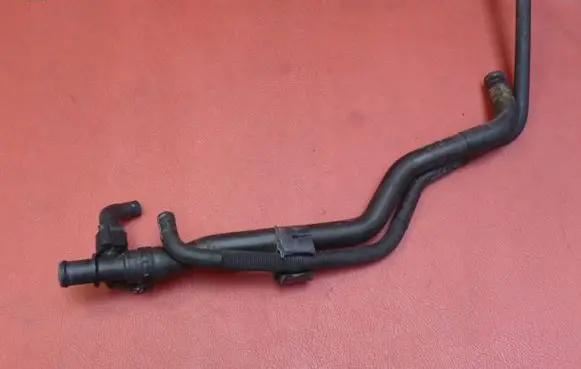 Volkswagen Golf VI Engine coolant pipe/hose 1K0122058M