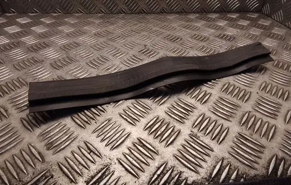 Mercedes-Benz E A207 Engine compartment rubber A2046280998