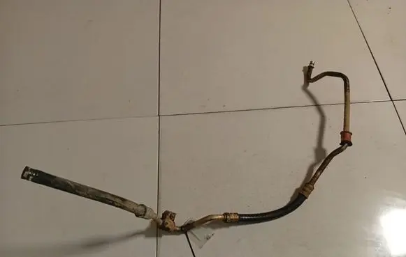 Peugeot 307 Air conditioning (A/C) pipe/hose 