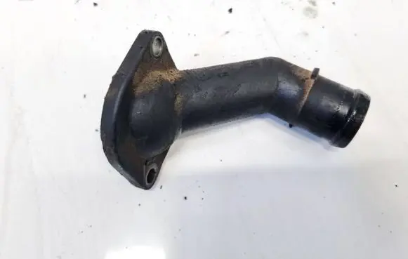 Volkswagen Golf V Engine coolant pipe/hose 06A121121C