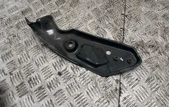 Seat Leon (5F) Headlight/headlamp mounting bracket 5F0806930