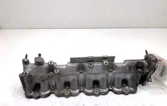 Toyota Avensis T250 Intake manifold
