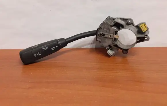Mercedes-Benz E W210 Indicator stalk 7052 A2105450110
