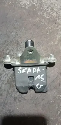Skoda Octavia Mk2 (1Z) Tailgate/trunk/boot lock/catch/latch 1Z5827501E