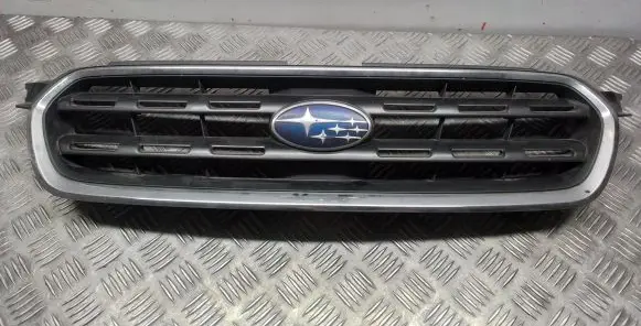Subaru Outback (BS) Front bumper upper radiator grill