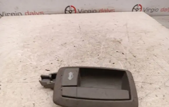 Engine bonnet (hood) release handle