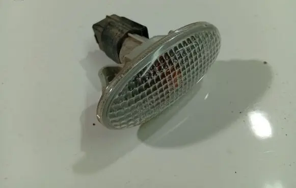 Mazda 3 II Front fender indicator light