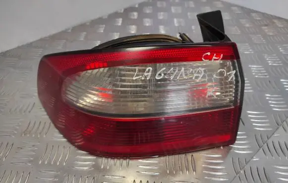 Renault Laguna II Rear/tail lights 8200002473
