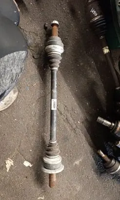 BMW 5 F10 F11 Rear driveshaft 7581018