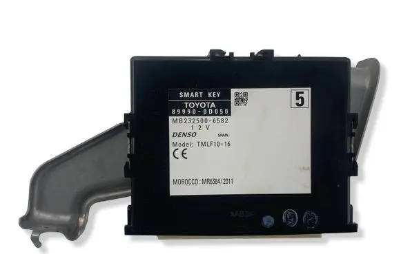 Toyota Yaris Door central lock control unit/module 899900D050