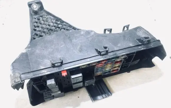 Volvo V70 Fuse box set 9494210