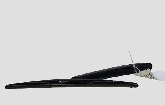 Nissan Juke I F15 Rear wiper blade arm