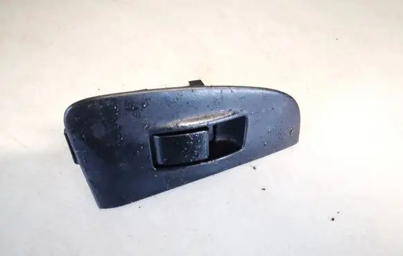 Toyota Avensis T250 Electric window control switch 7423105140 74231-05140