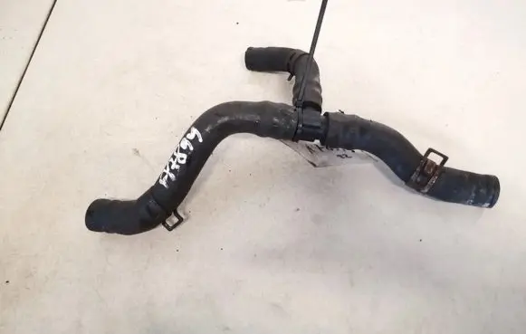 Toyota Avensis Verso Engine coolant pipe/hose