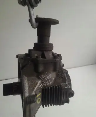 Nissan X-Trail T30 Gearbox transfer box case 8H510XUK