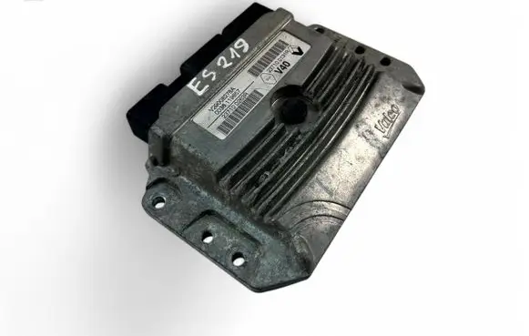 Renault Clio III Engine control unit/module ECU 8201104353 8200461733