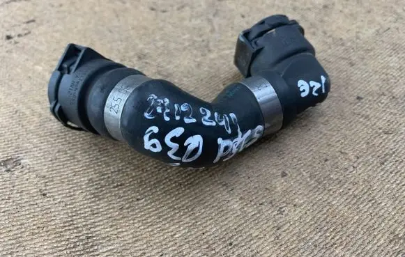 BMW 5 E39 Engine coolant pipe/hose 2712241