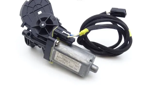 Mercedes-Benz C W203 Seat adjustment motor A2038202042