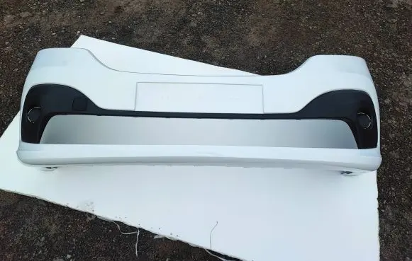 Opel Vivaro Front bumper 620223916R