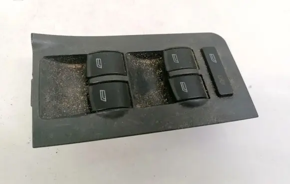 Skoda Octavia Mk2 (1Z) Electric window control switch 4b0959851