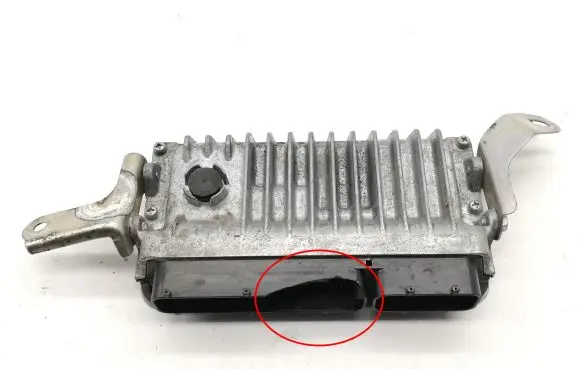 Toyota Yaris Engine control unit/module 896610U120