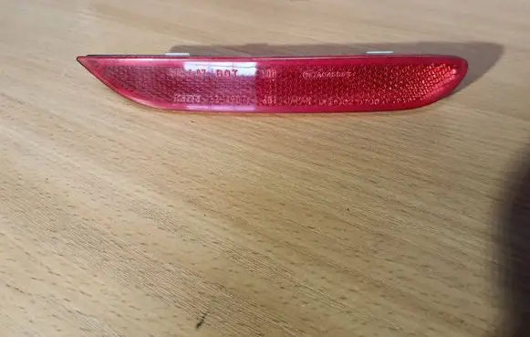 Rear tail light reflector