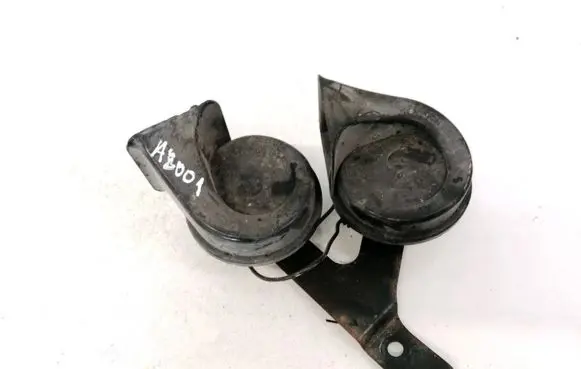 Peugeot 3008 I Horn signal E9001157