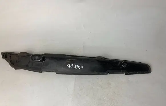 Audi A3 S3 8V Fender end trim 8V0821112C
