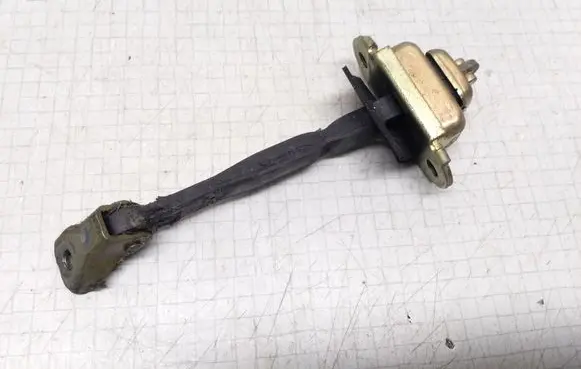Mitsubishi Space Star Front door check strap stopper